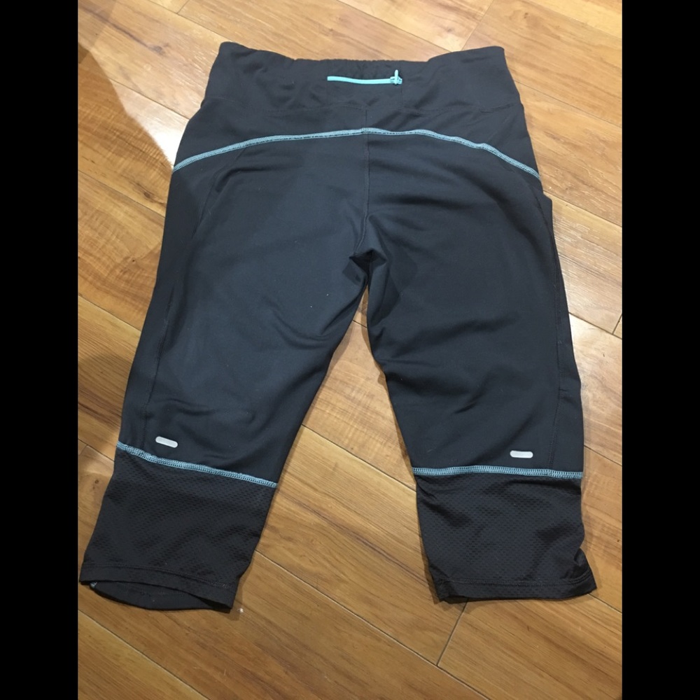 Active exercise wear size L